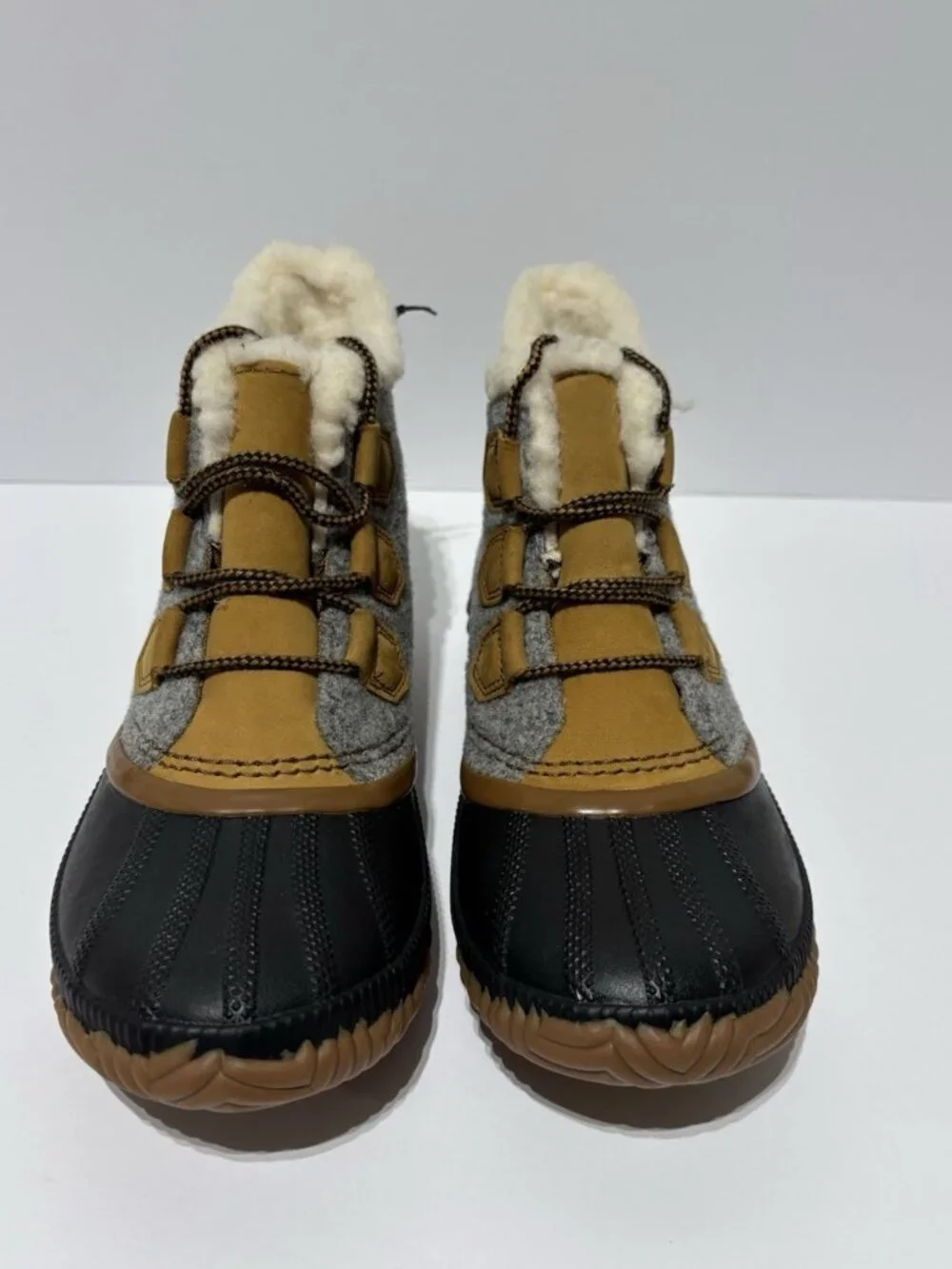 Sorel Women’s Out N About Plus Felt Quarry Waterproof Winter Boots, Size 8.5 M